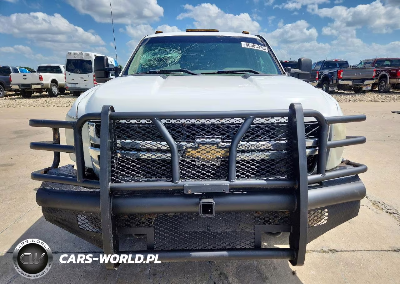 2011 Chevrolet Silverado K3500 VIN:1GC4KZC8XBF198717 - 5