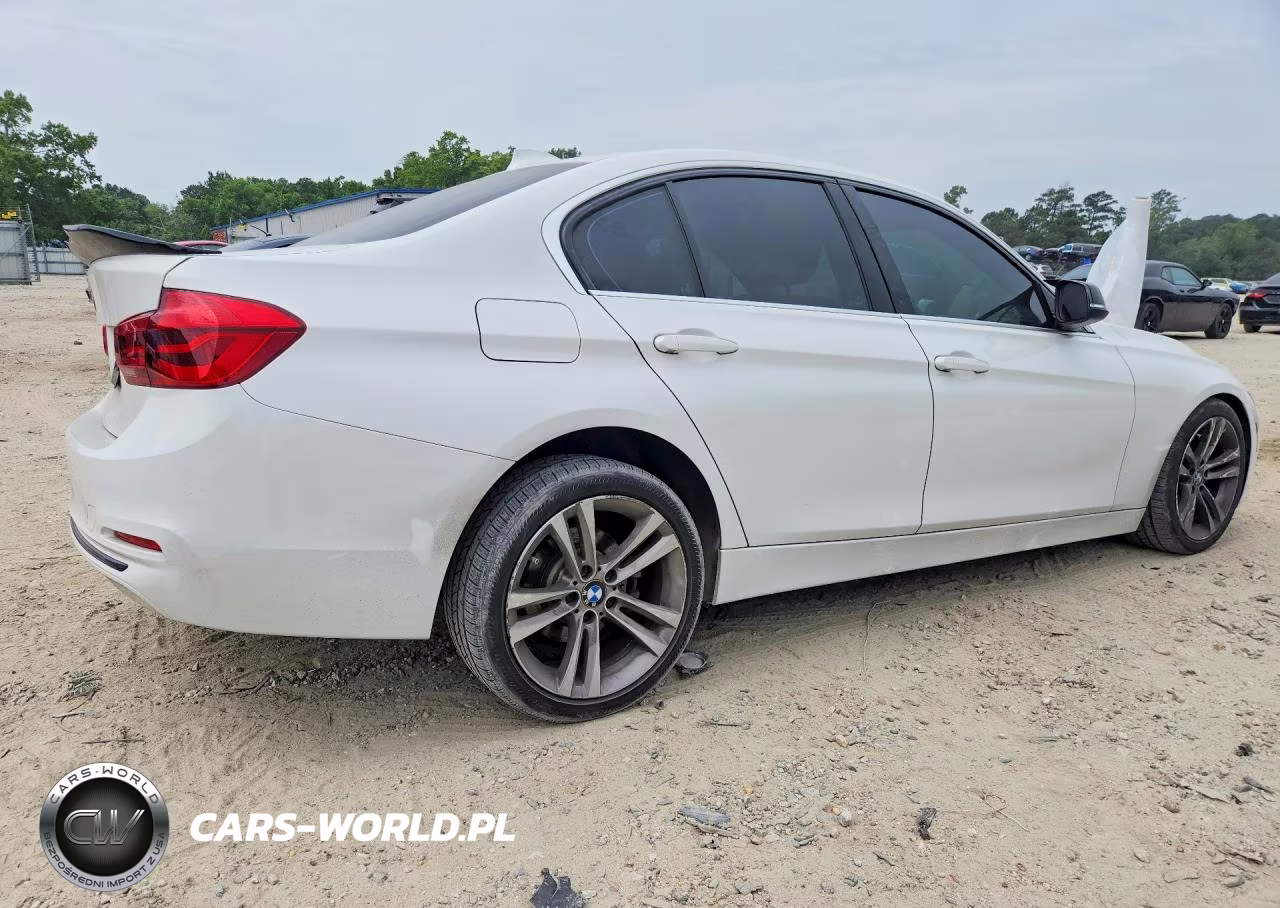 2017 BMW 330 Xi VIN:WBA8D9G55HNT90814 - 3