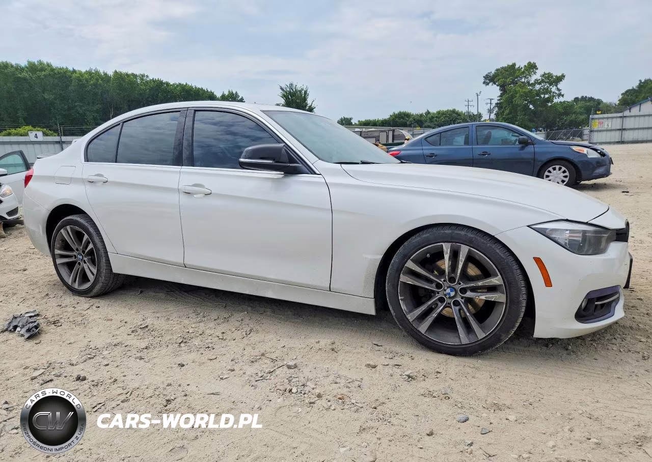 2017 BMW 330 Xi VIN:WBA8D9G55HNT90814 - 4
