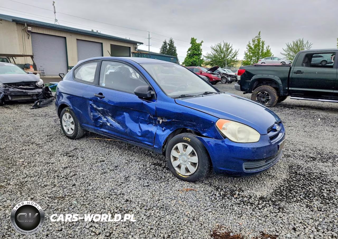 2007 Hyundai Accent Gs VIN:KMHCM36C87U038661 - 4