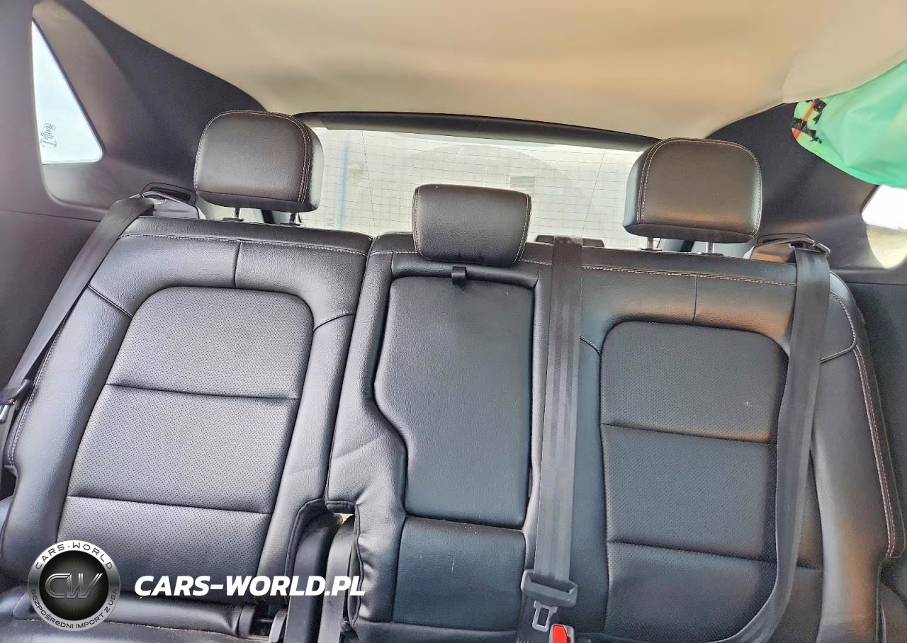 2022 Ford Escape Titanium VIN:1FMCU9J9XNUB97984 - 10