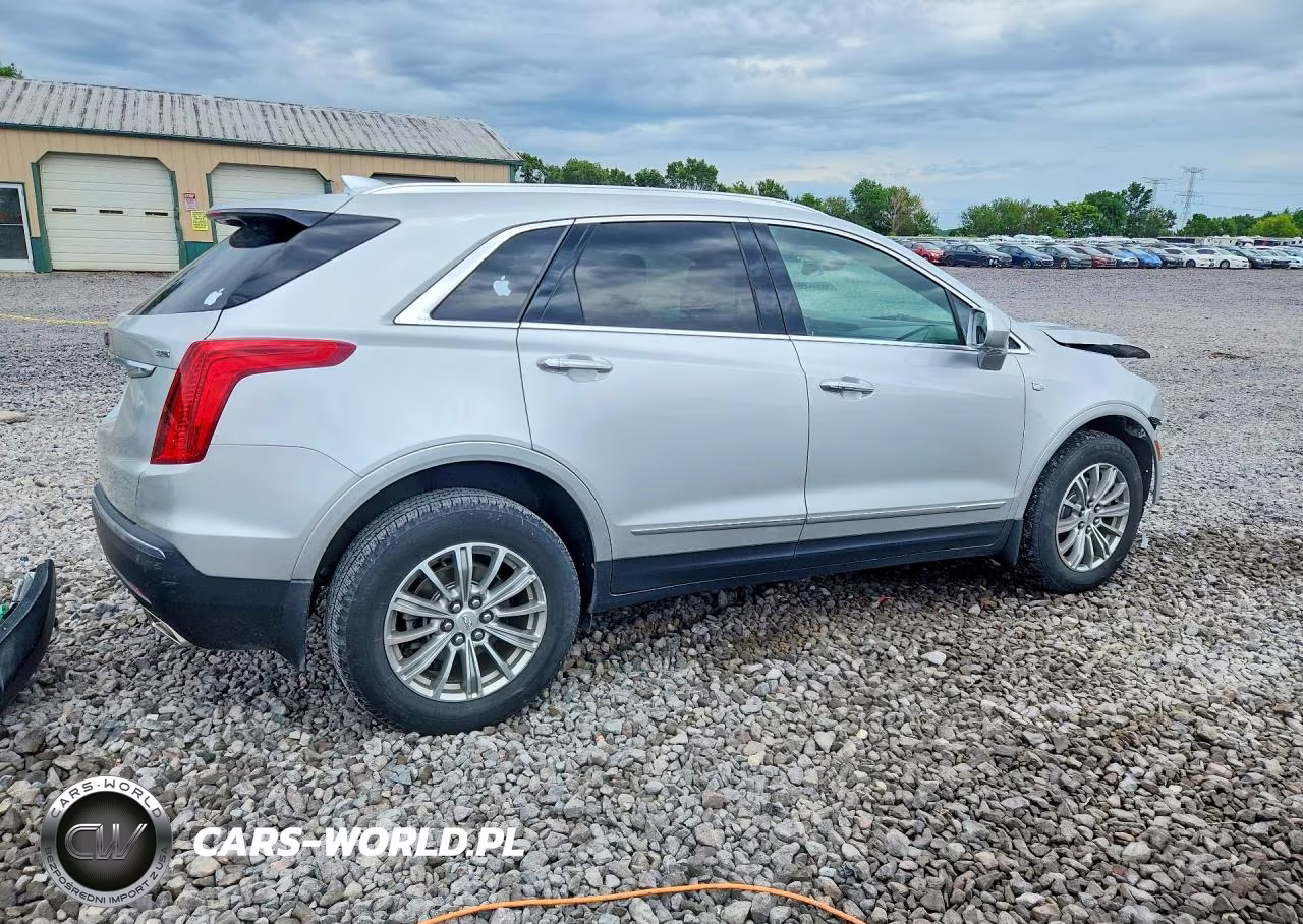 2018 Cadillac Xt5 Luxury VIN:1GYKNCRS2JZ149114 - 3