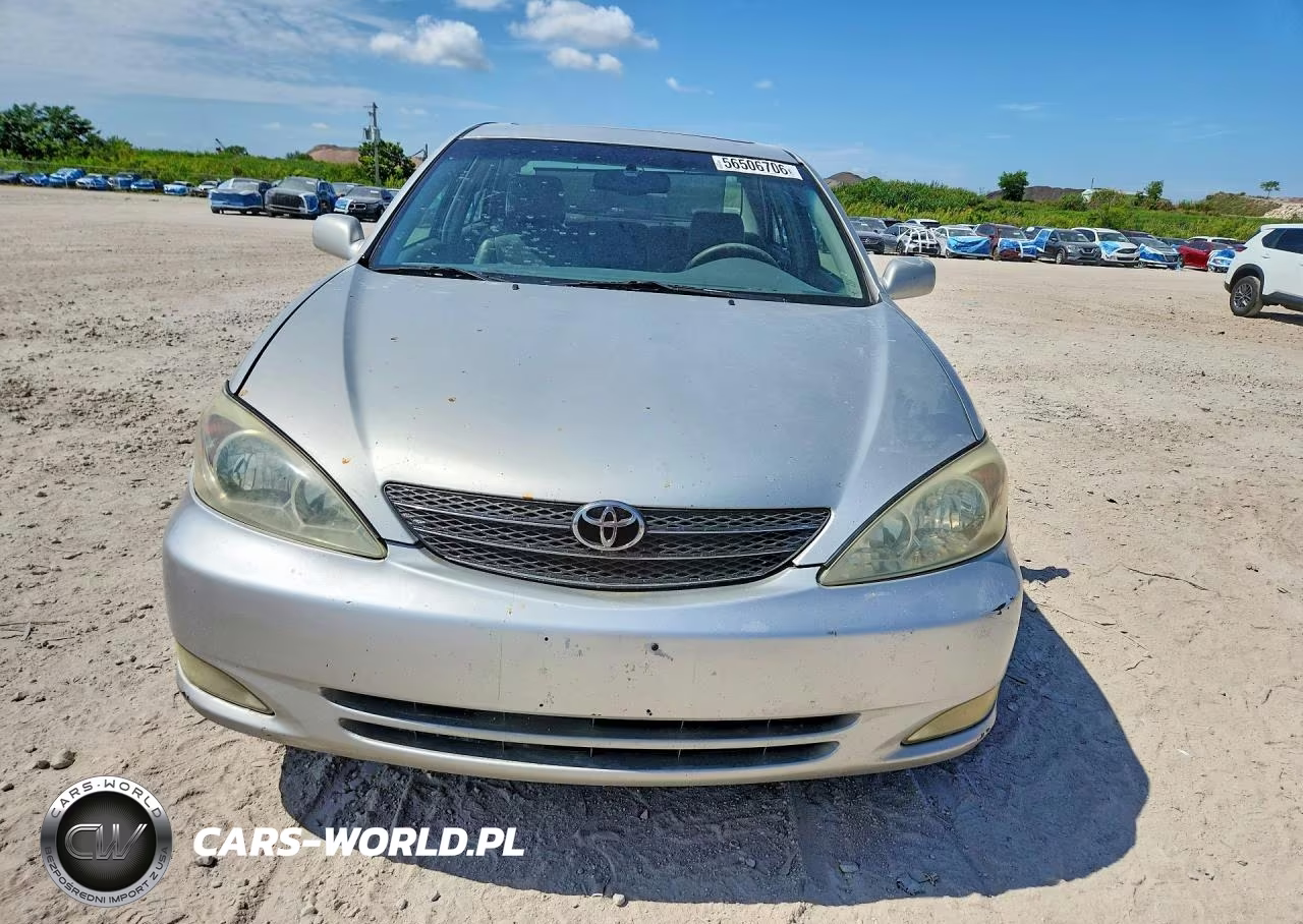 2003 Toyota Camry Xle VIN:4T1BE32K33U780269 - 5