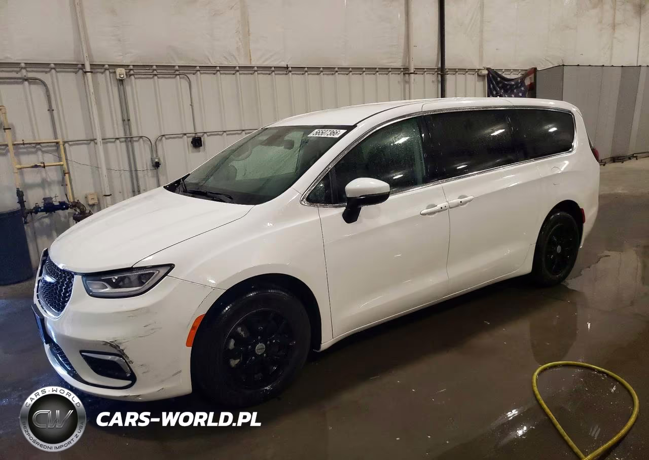 2023 Chrysler Pacifica Touring L VIN:2C4RC1BG9PR579620 - 1