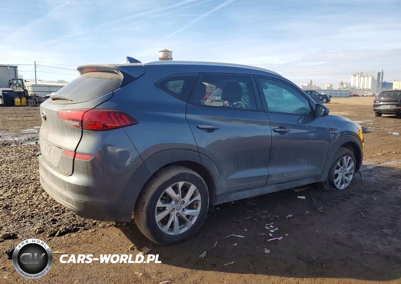 2019 Hyundai Tucson Value VIN:KM8J33A4XKU886639 - 3