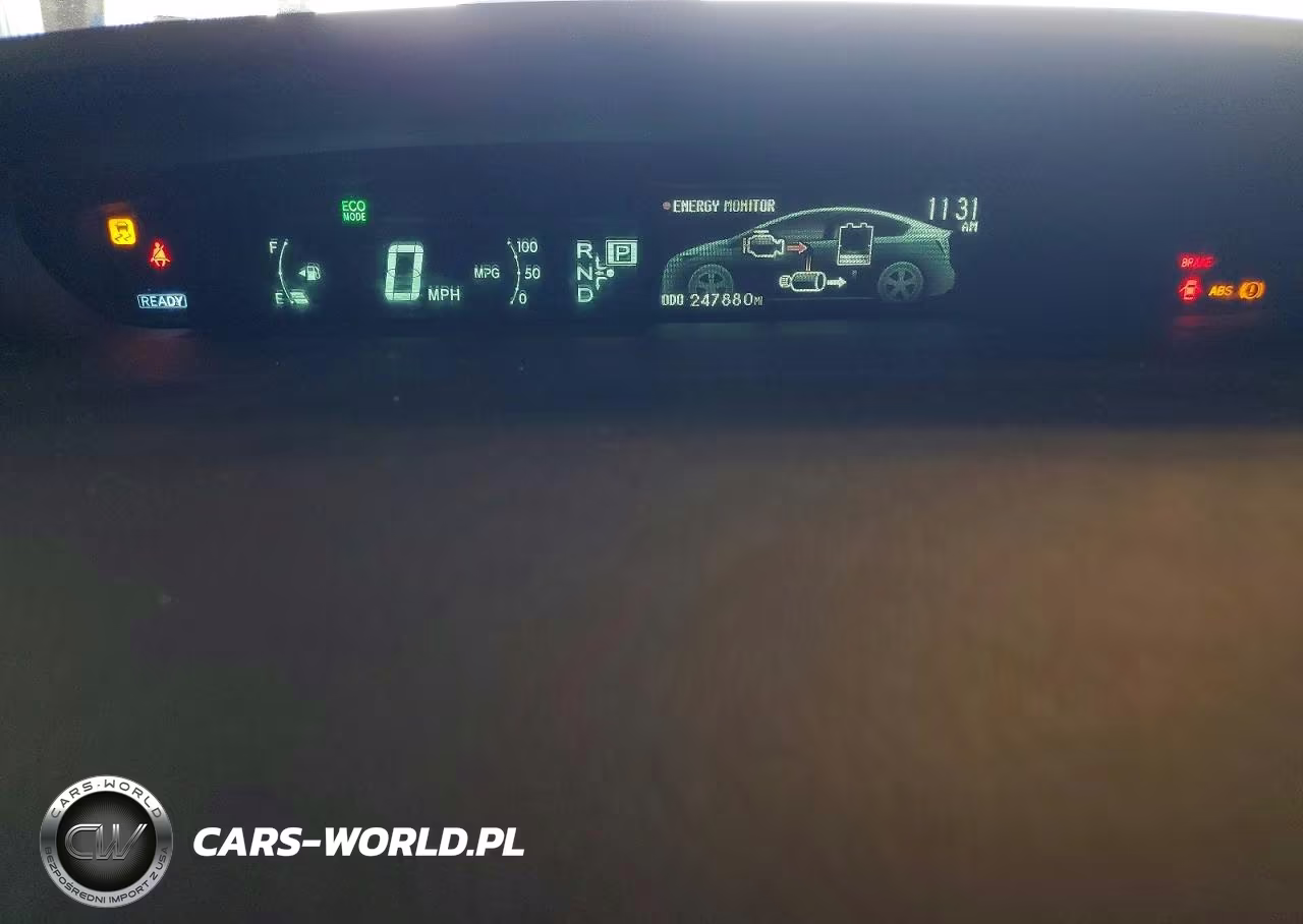 2015 Toyota Prius Two VIN:JTDKN3DU1F1929884 - 9