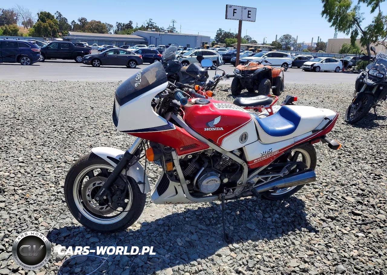 1983 Honda Vf750 F VIN:JH2RC1506DM004881 - 3