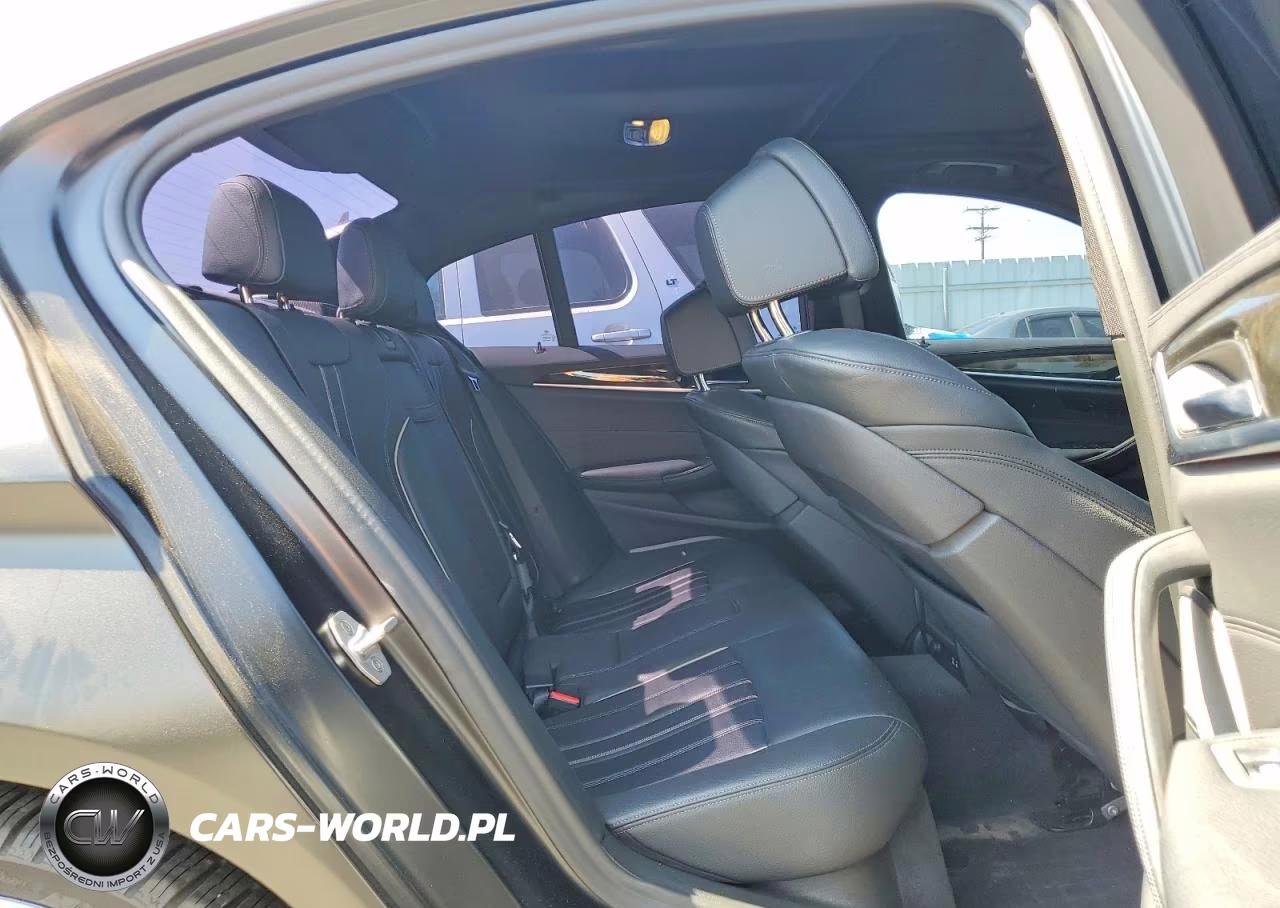 2020 BMW M550Xi VIN:WBAJS7C03LCD44153 - 10