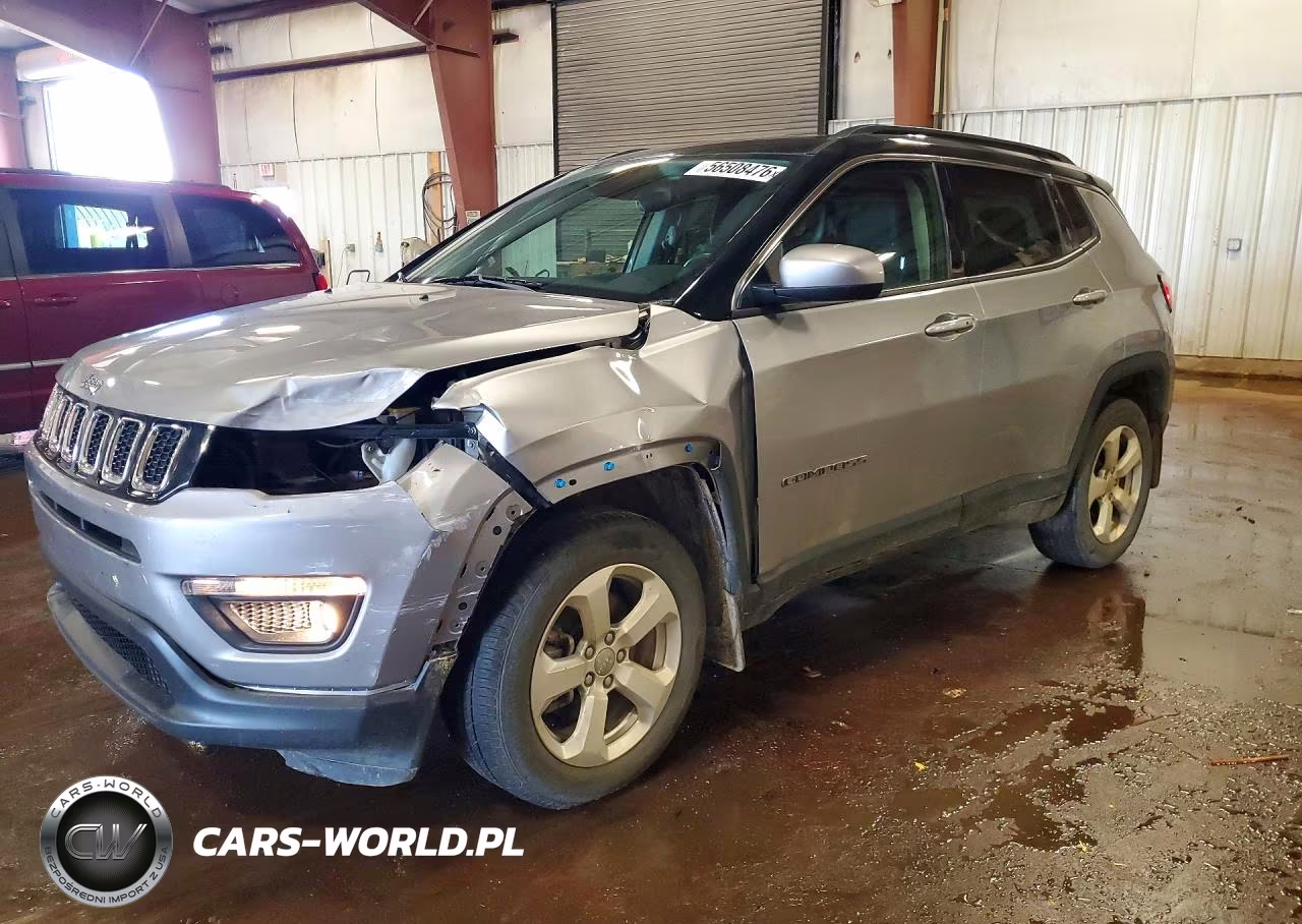 2018 Jeep Compass Latitude – zdjęcie 1 z 13