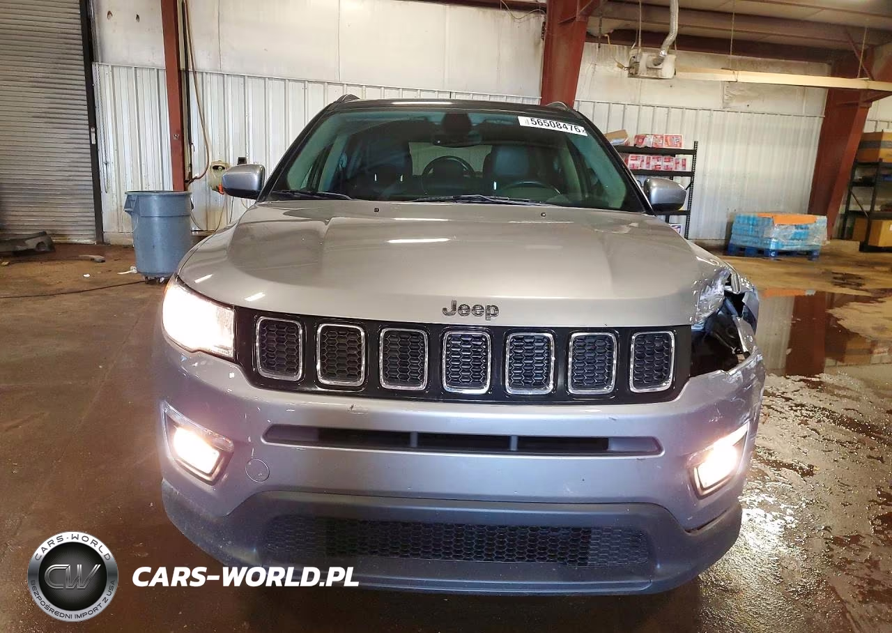 2018 Jeep Compass Latitude VIN:3C4NJDBB9JT313660 - 5