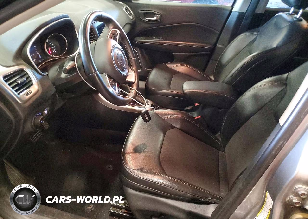 2018 Jeep Compass Latitude VIN:3C4NJDBB9JT313660 - 7
