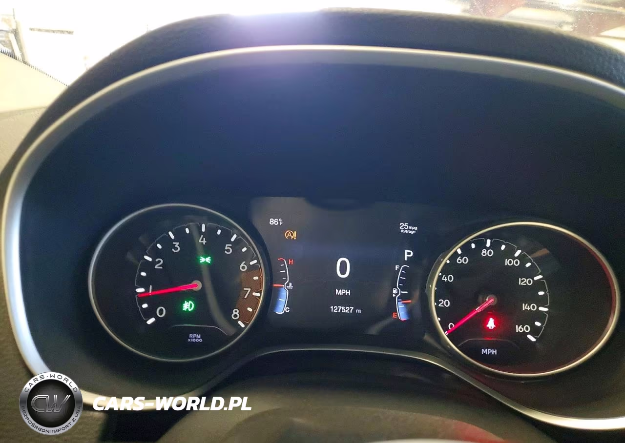 2018 Jeep Compass Latitude VIN:3C4NJDBB9JT313660 - 9