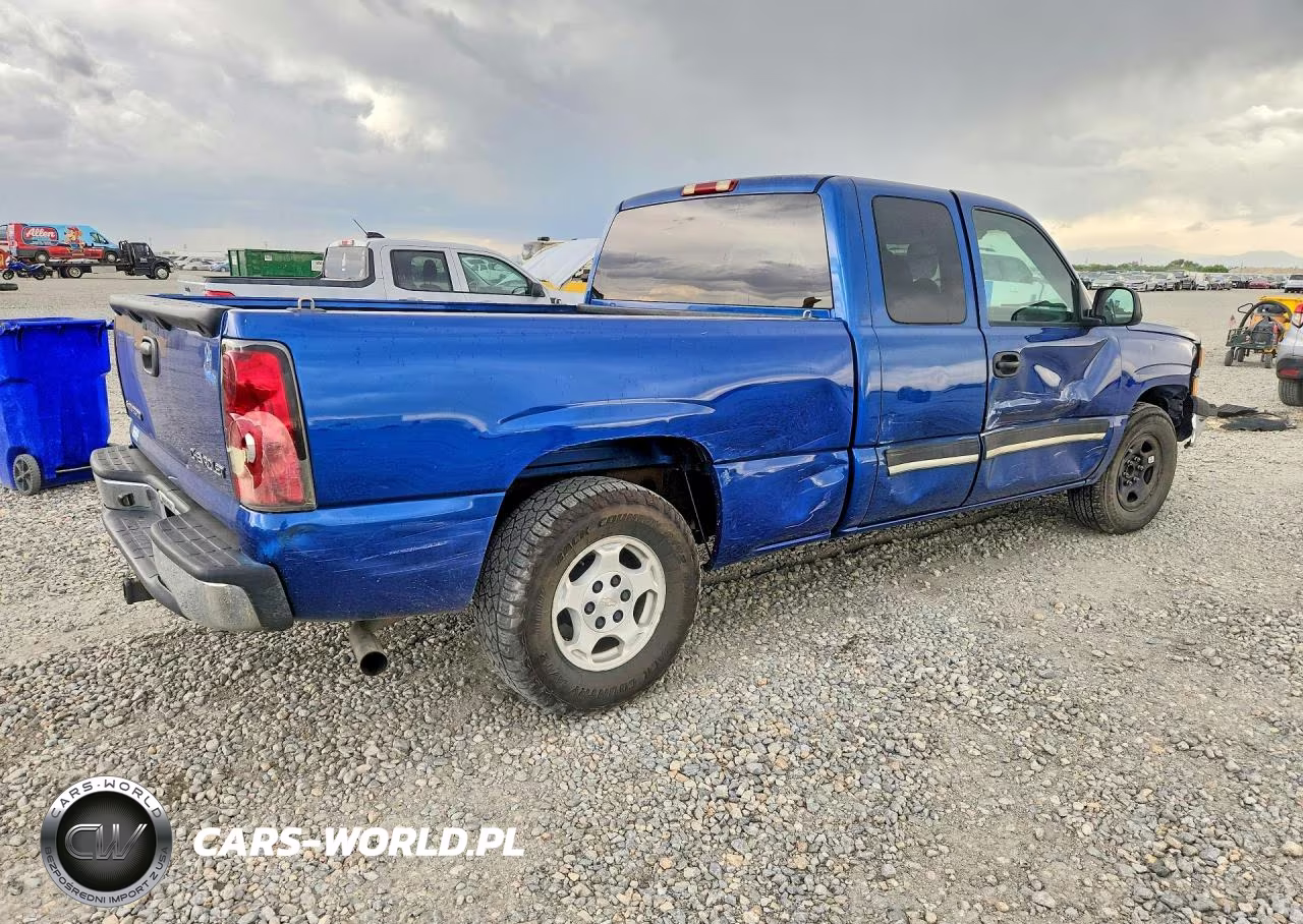 2004 Chevrolet Silverado C1500 VIN:2GCEC19V041301654 - 3