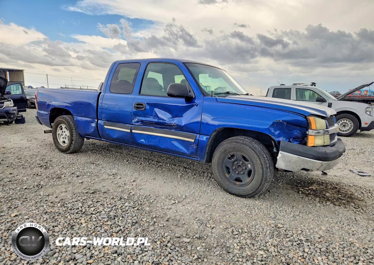 2004 Chevrolet Silverado C1500 VIN:2GCEC19V041301654 - 4