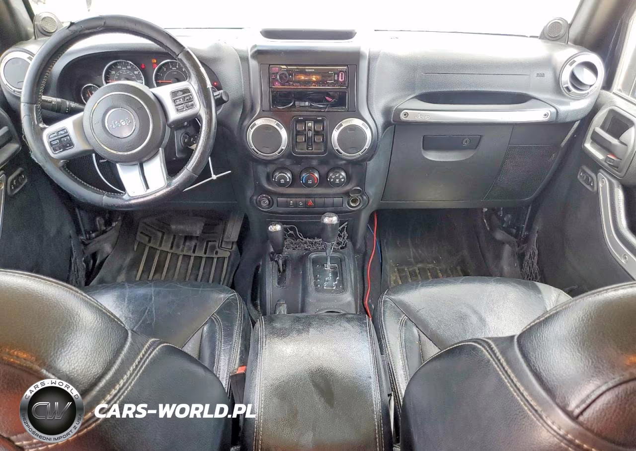 2013 Jeep Wrangler Unlimited Sport VIN:1C4BJWDG2DL580534 - 8