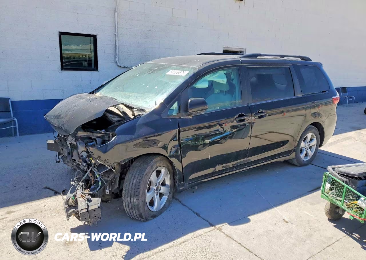 2018 Toyota Sienna Le