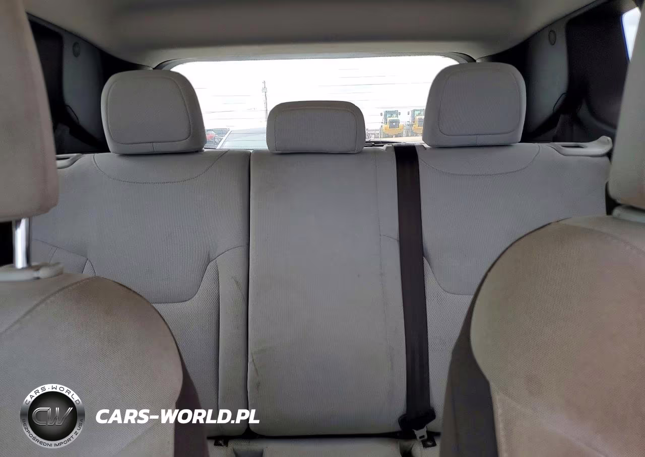2017 Jeep Renegade Latitude VIN:ZACCJBBB6HPG16117 - 10