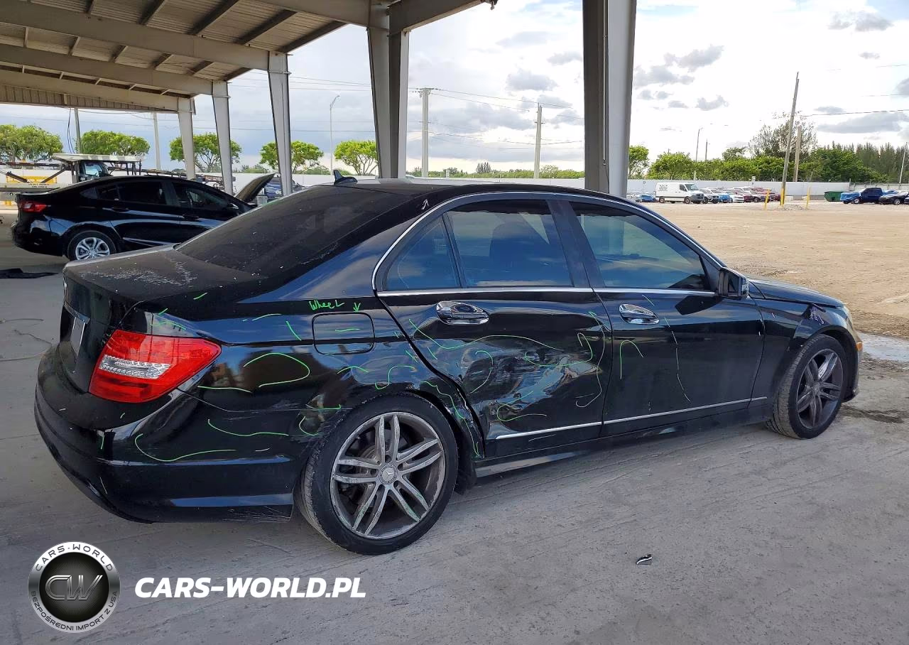 2014 Mercedes-Benz C 250 VIN:WDDGF4HB5EG253751 - 3