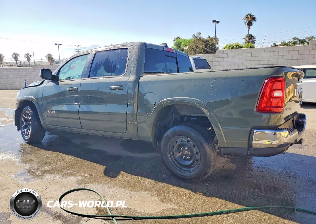 2026 Ram 1500 Laramie VIN:1C6SRFJP5TN281949 - 2