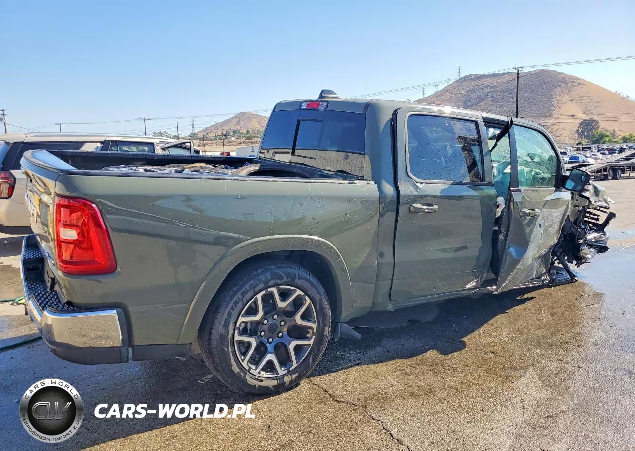 2026 Ram 1500 Laramie VIN:1C6SRFJP5TN281949 - 3