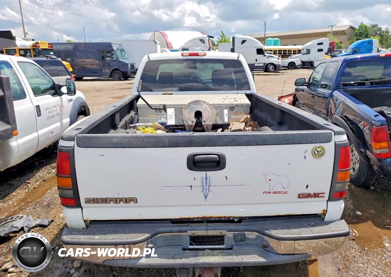 2007 GMC New Sierra K3500 VIN:1GTJK33D97F183047 - 10