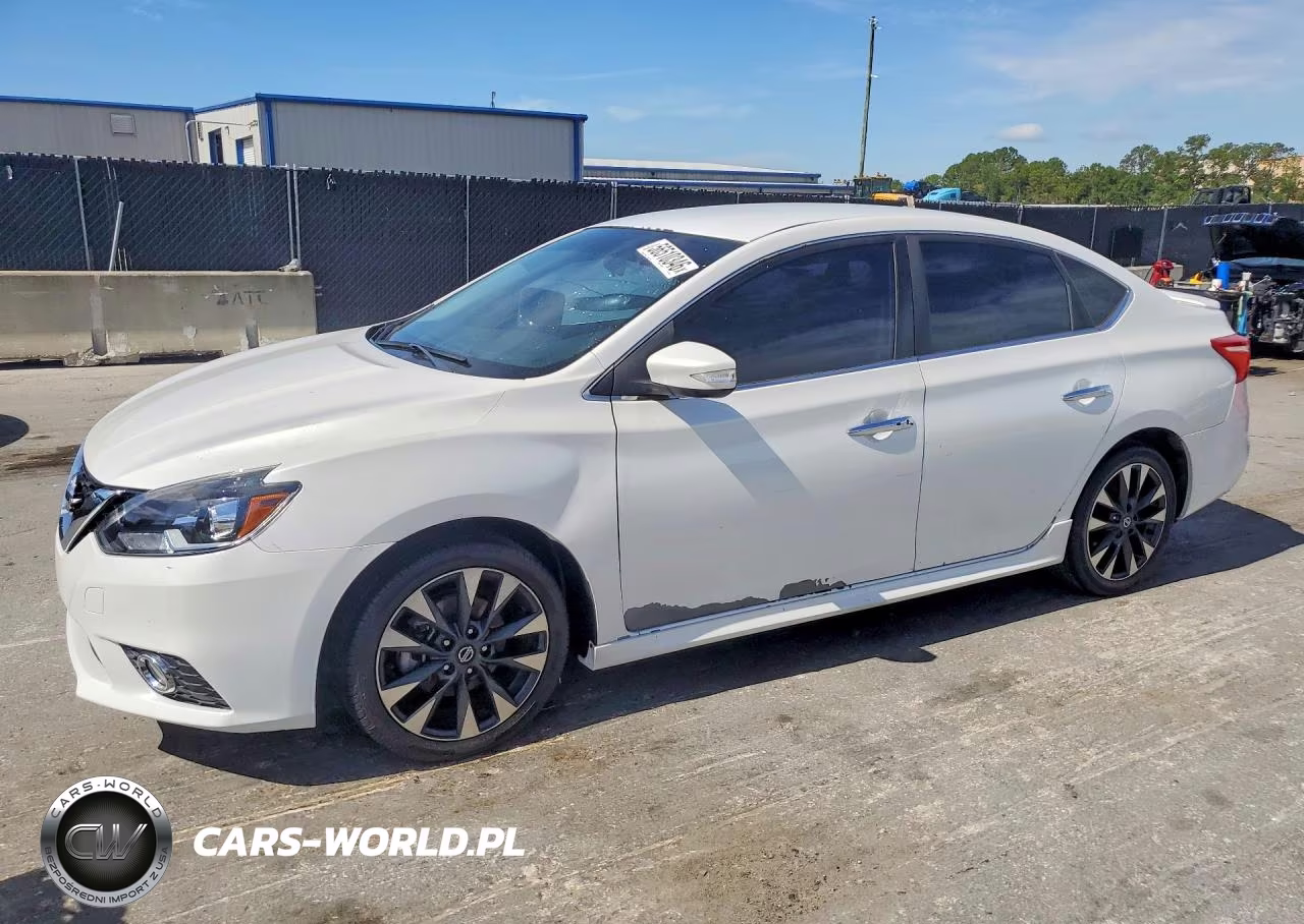2018 Nissan Sentra Sr – zdjęcie 1 z 12