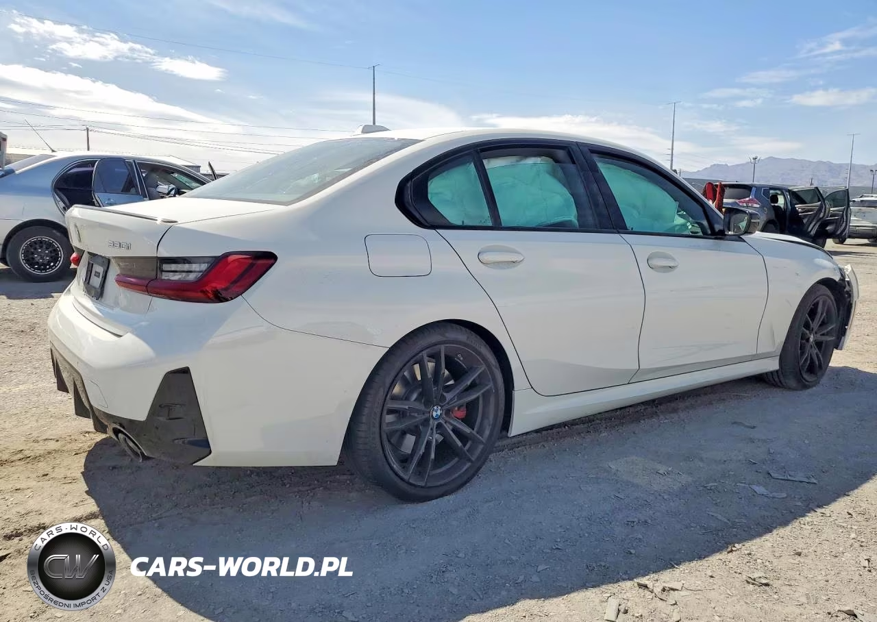 2024 BMW 330I VIN:3MW69FF00R8E55621 - 3