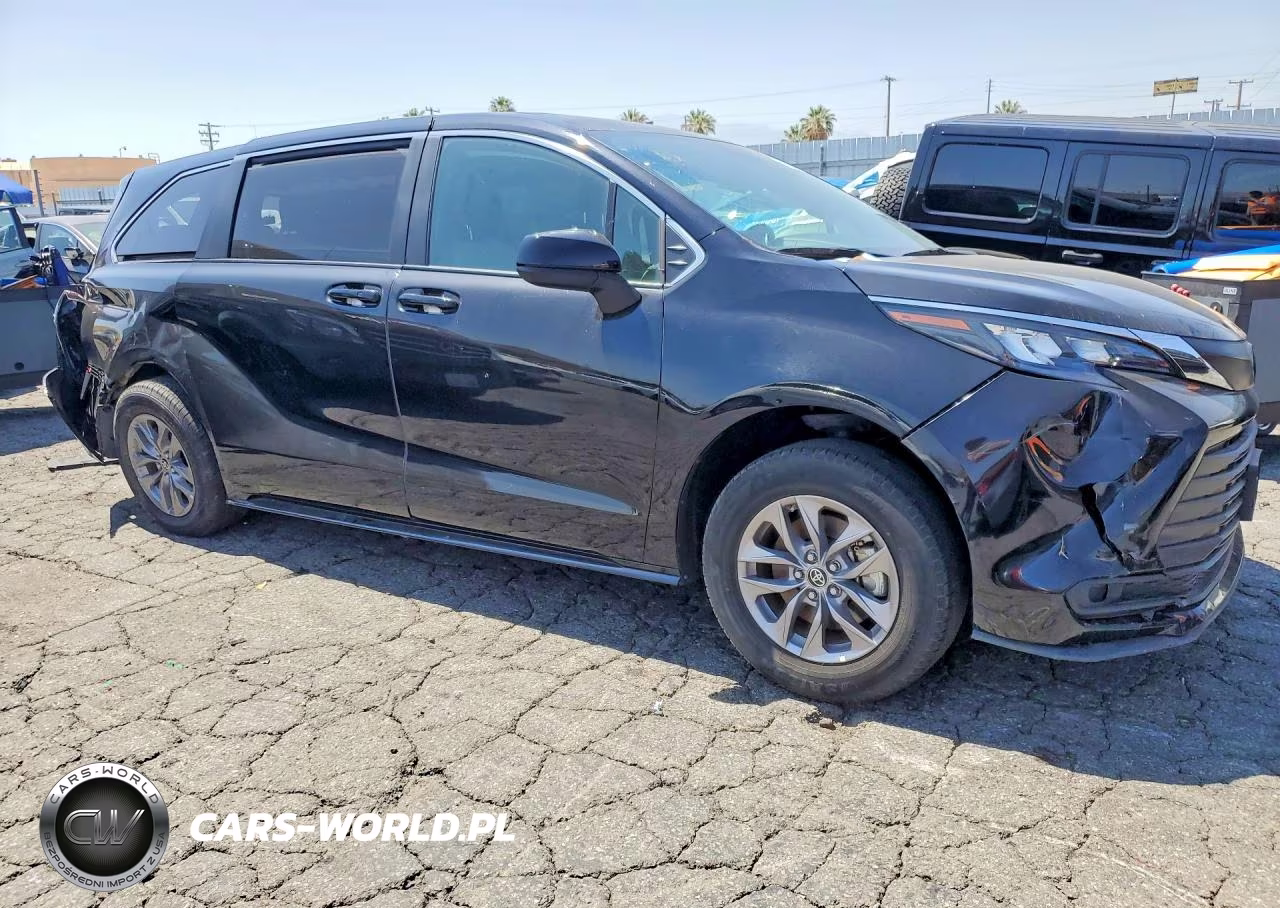 2025 Toyota Sienna Le VIN:5TDKRKEC2SS240227 - 4
