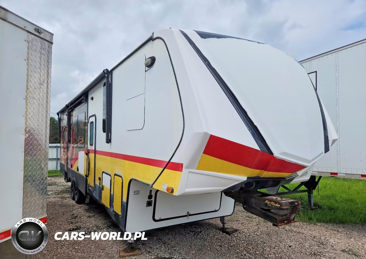 2019 Momentum Recreational Vehicle (Rv) – zdjęcie 1 z 10