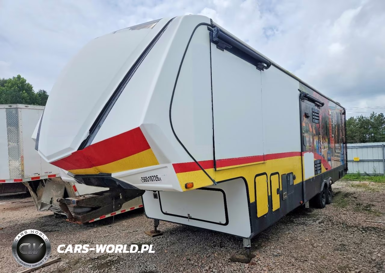 2019 Momentum Recreational Vehicle (Rv) VIN:573FM4027K1113974 - 2