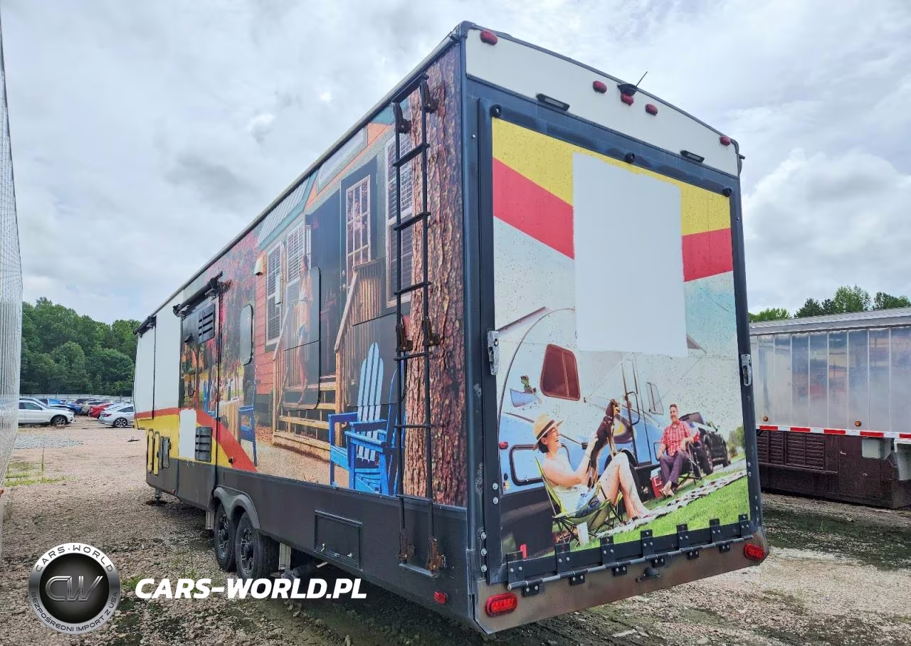 2019 Momentum Recreational Vehicle (Rv) VIN:573FM4027K1113974 - 3