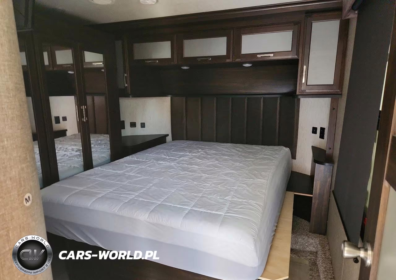 2019 Momentum Recreational Vehicle (Rv) VIN:573FM4027K1113974 - 5