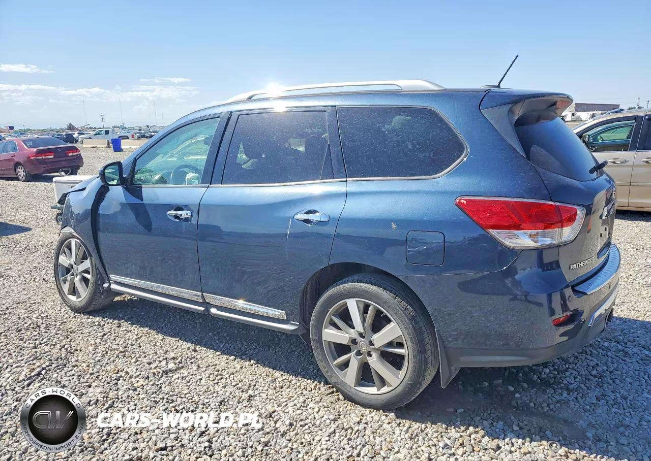 2015 Nissan Pathfinder S VIN:5N1AR2MM8FC669977 - 2