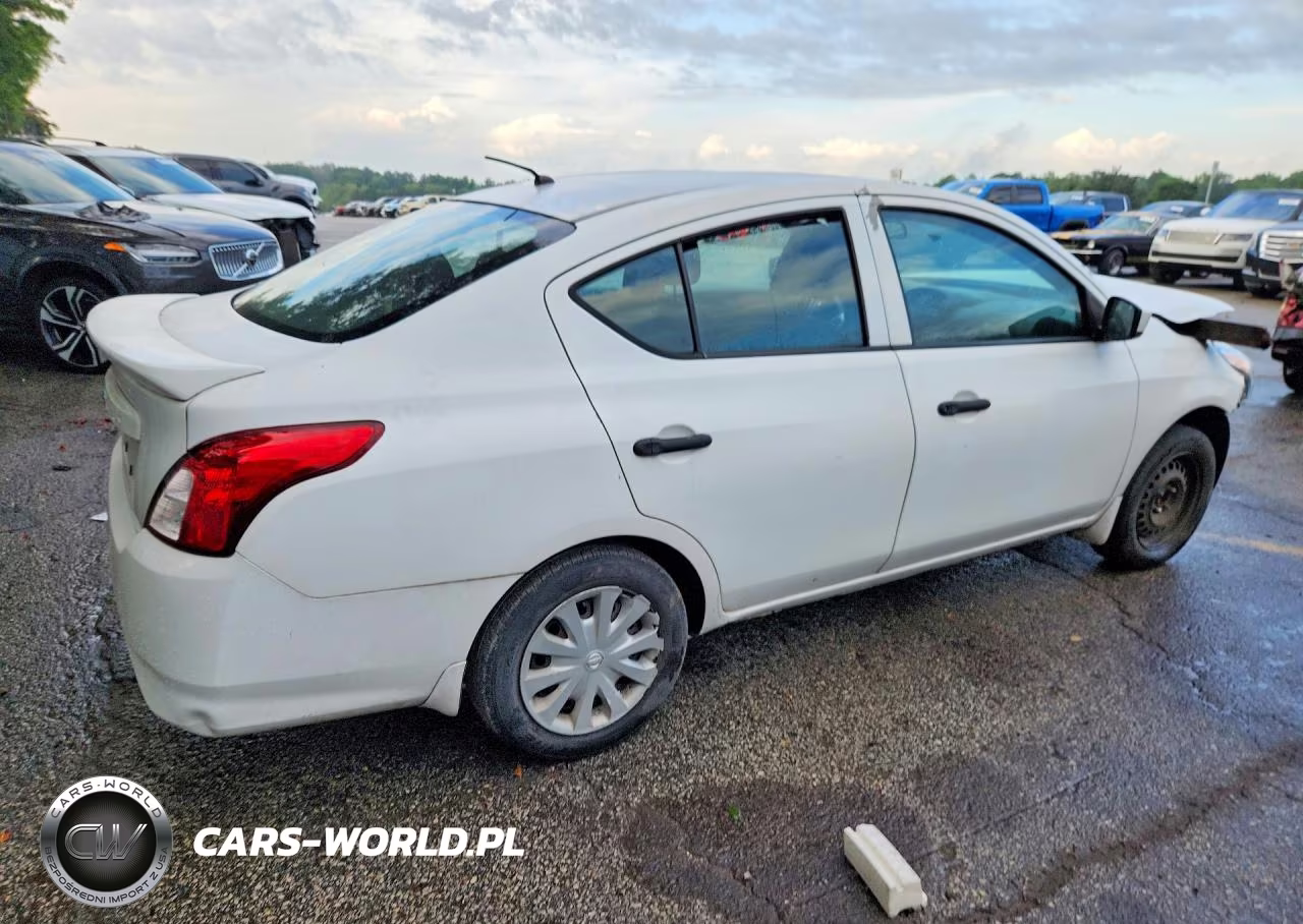 2018 Nissan Versa S Plus VIN:3N1CN7AP6JL828998 - 3