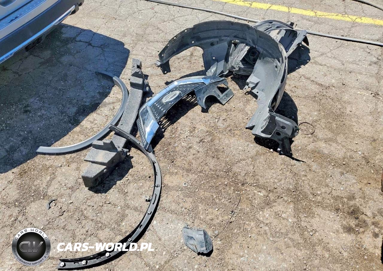 2018 Nissan Rogue S VIN:KNMAT2MVXJP503783 - 13