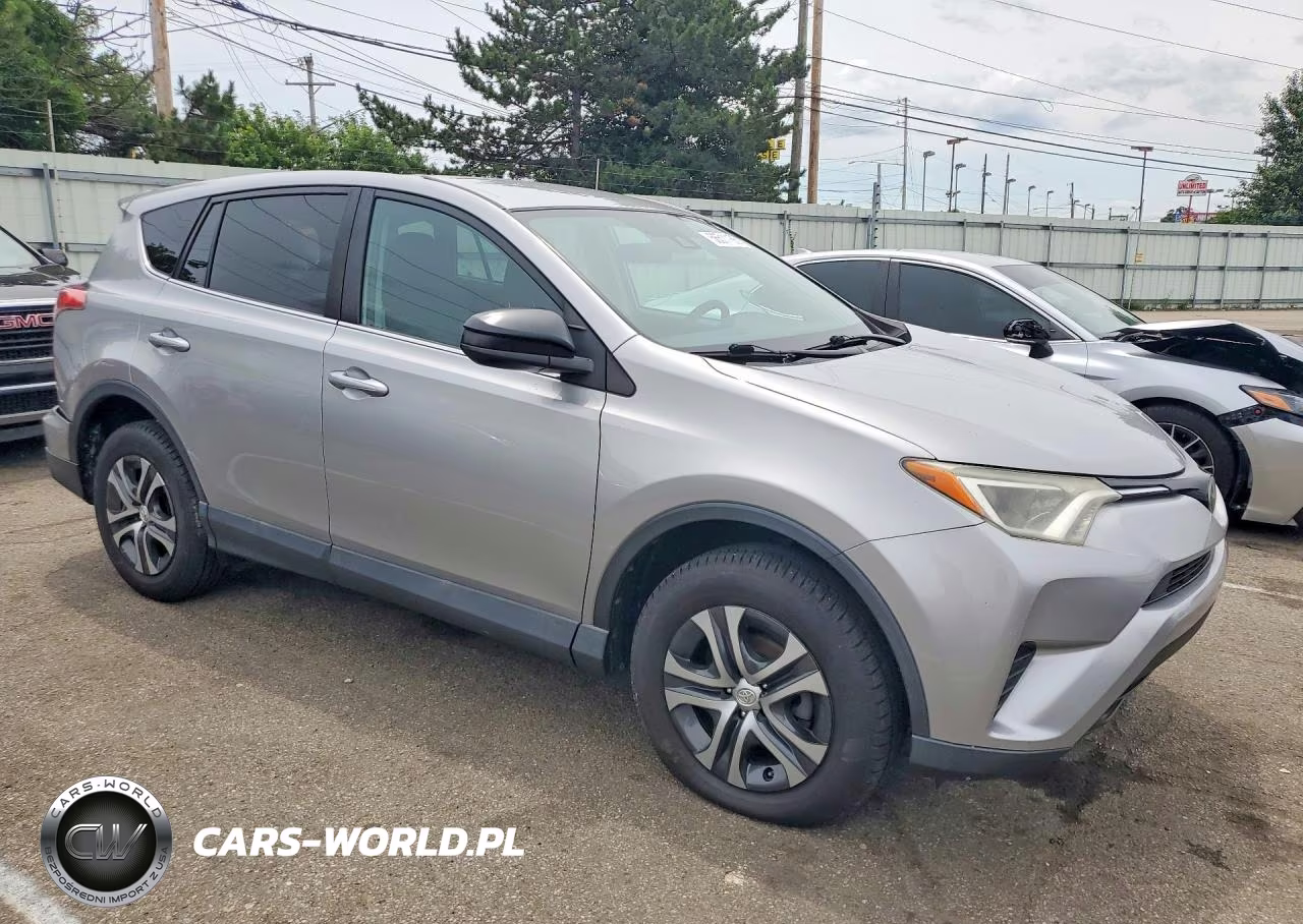 2018 Toyota Rav4 Le VIN:2T3ZFREV9JW499991 - 4