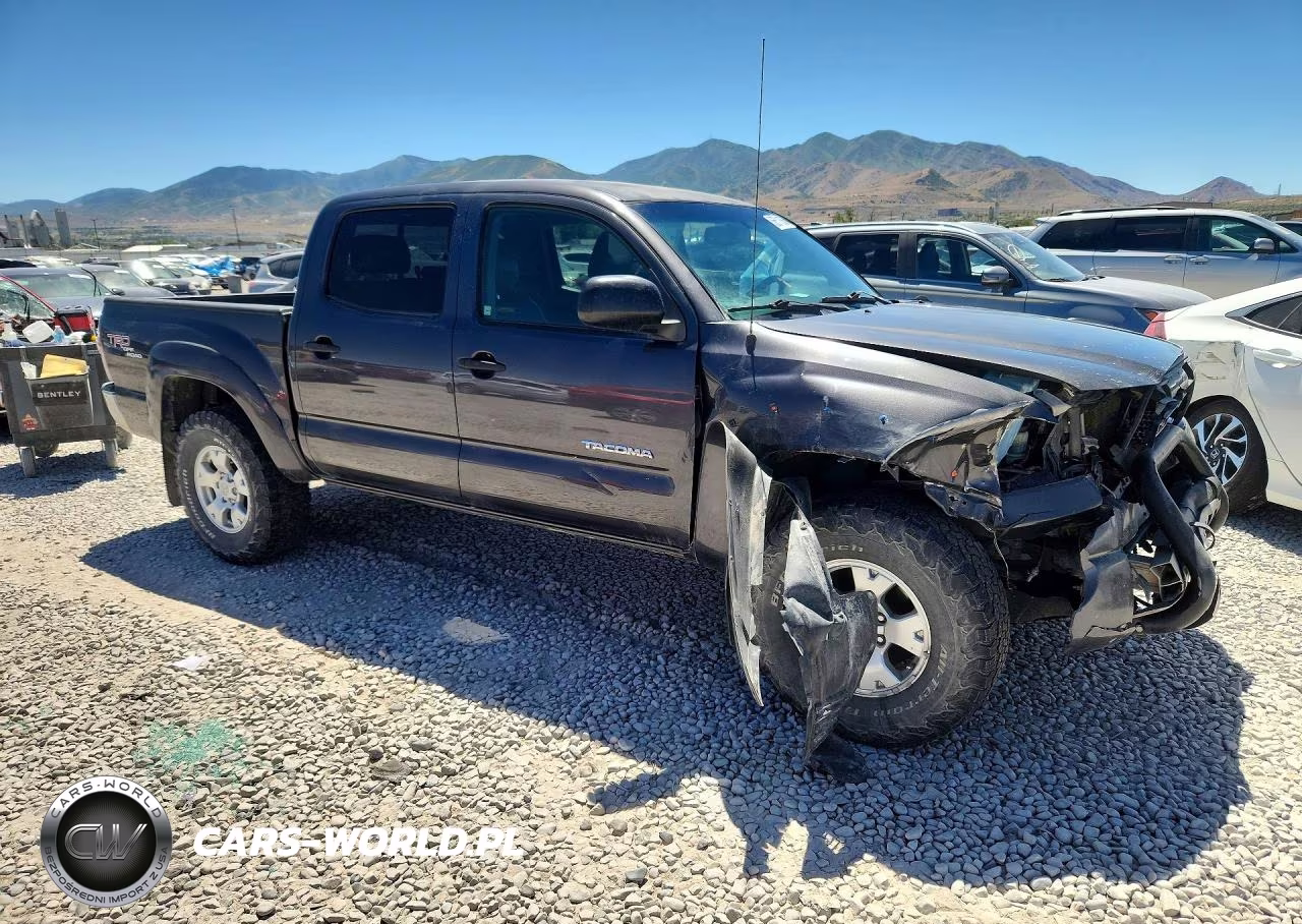 2011 Toyota Tacoma Double Cab VIN:3TMLU4EN7BM076232 - 4