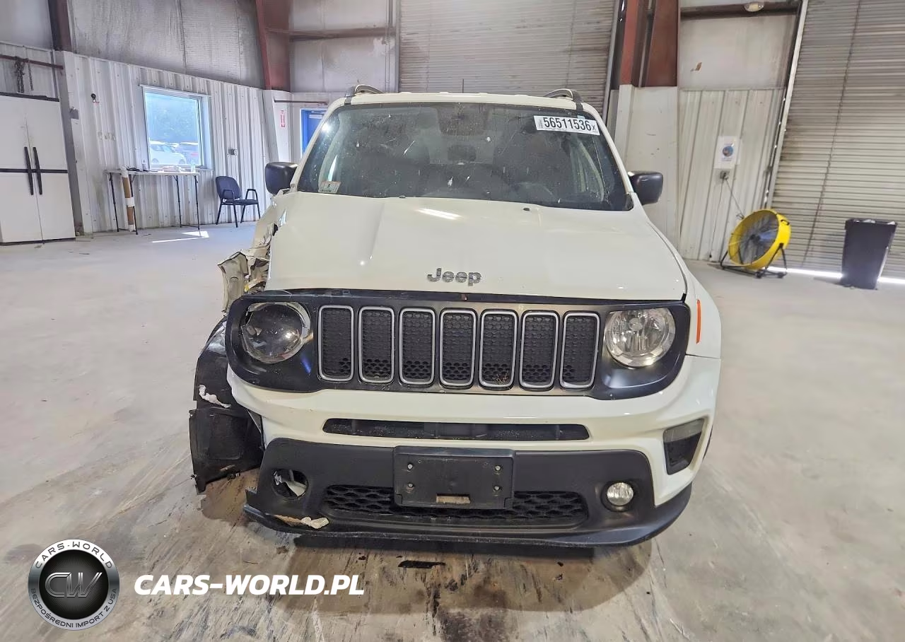 2023 Jeep Renegade Latitude VIN:ZACNJDB18PPP31972 - 5
