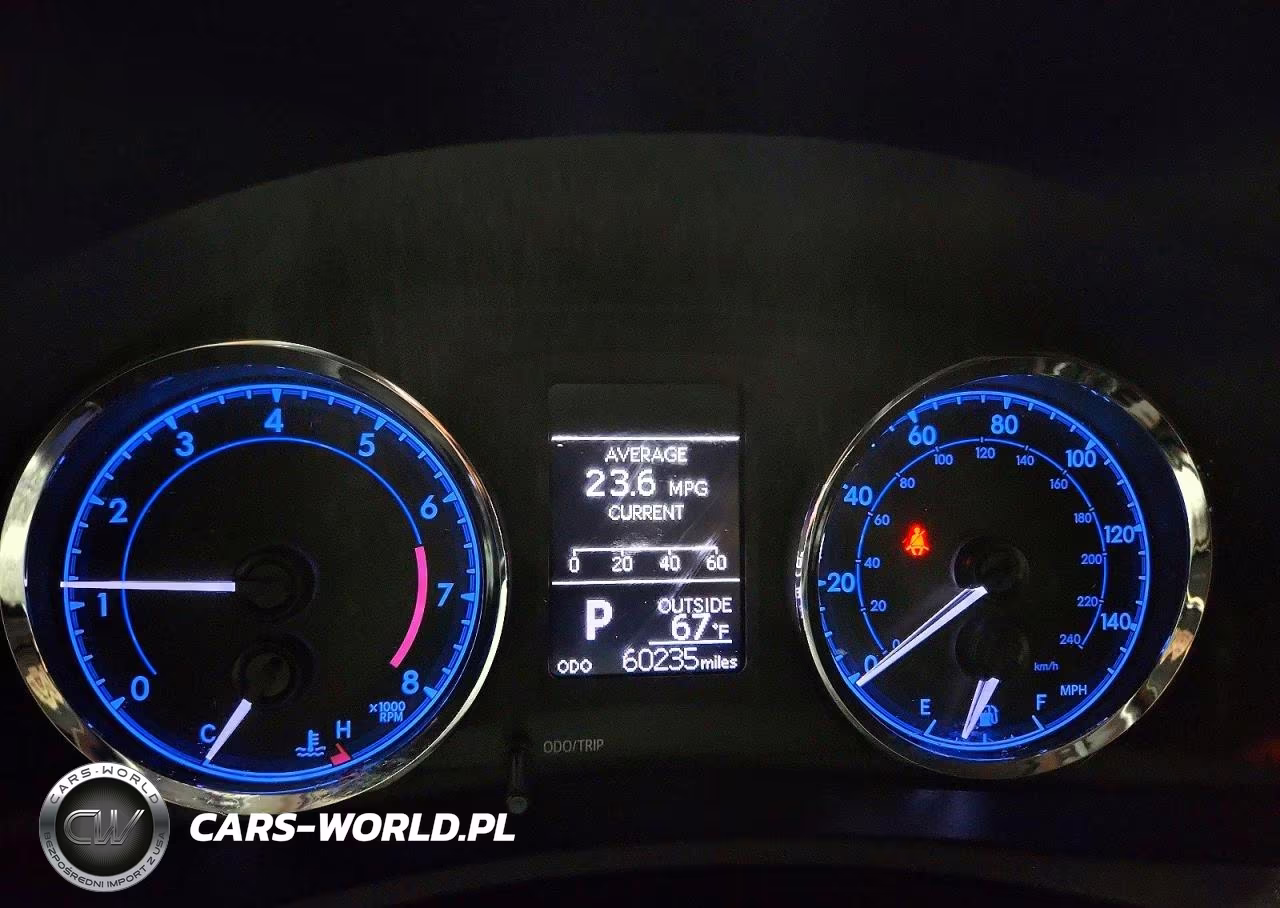 2018 Toyota Coroalla VIN:2T1BURHE4JC107979 - 9