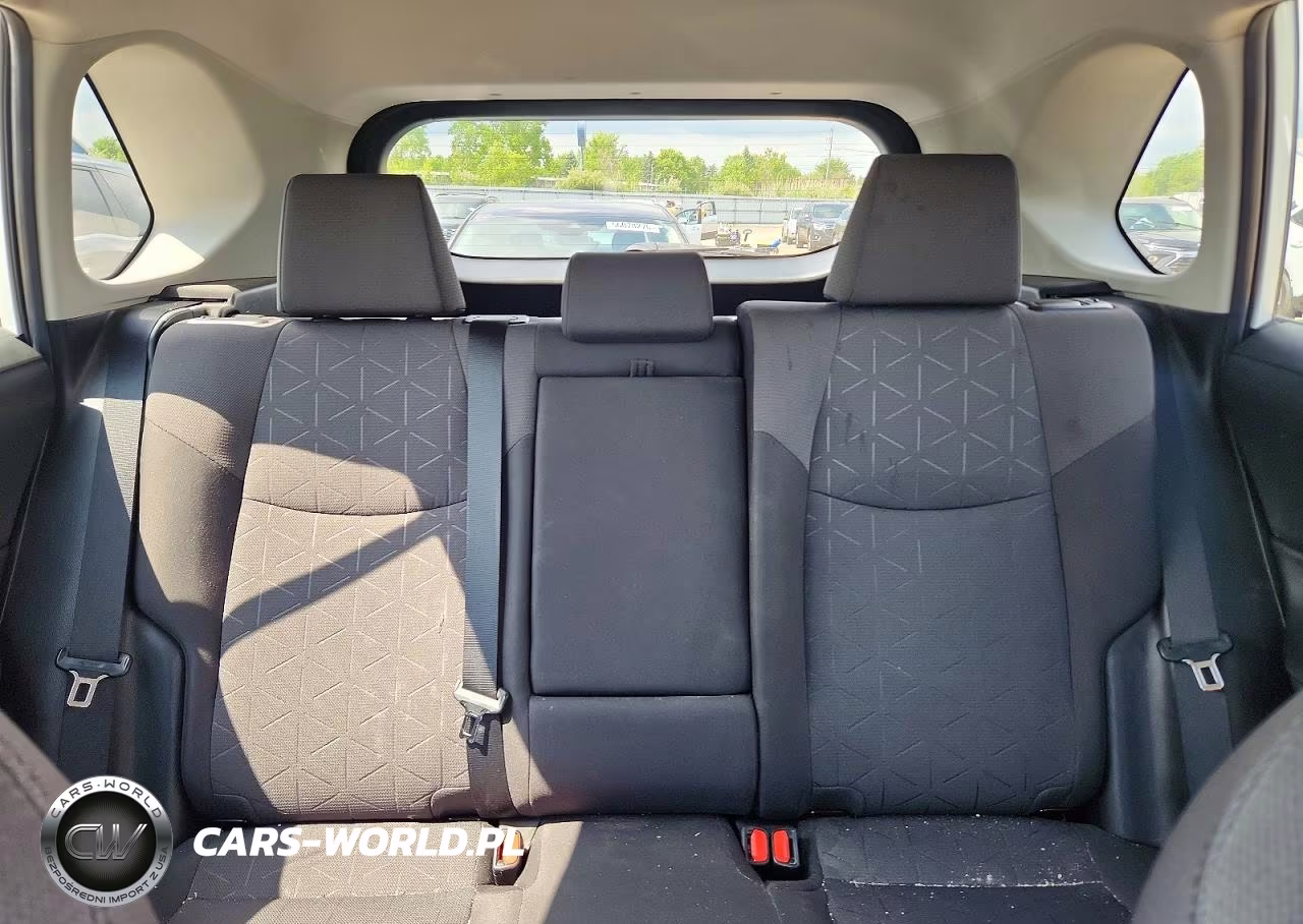 2019 Toyota Rav4 Xle VIN:2T3P1RFV6KC026914 - 10