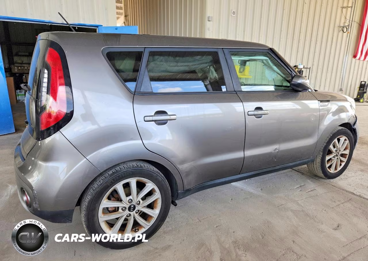 2017 Kia Soul + VIN:KNDJP3A50H7417603 - 3
