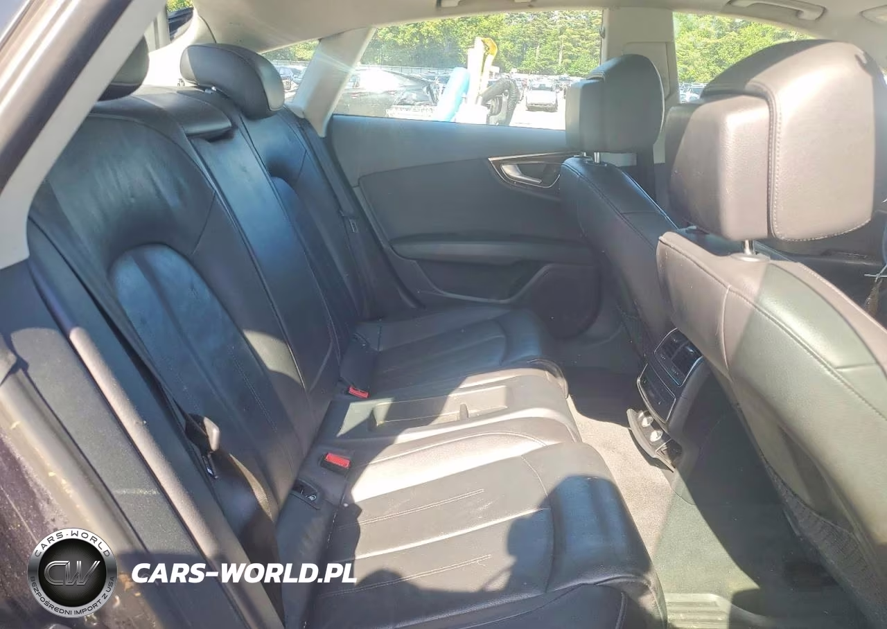 2012 Audi A7 Premium Plus VIN:WAUYGAFC2CN037254 - 10