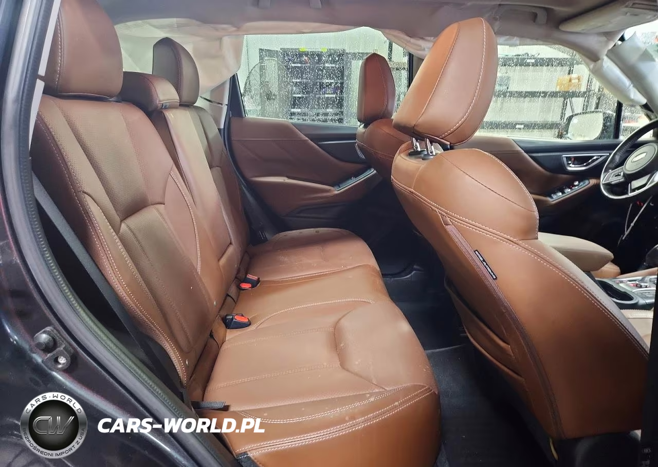 2019 Subaru Forester Touring VIN:JF2SKAWC6KH419051 - 10