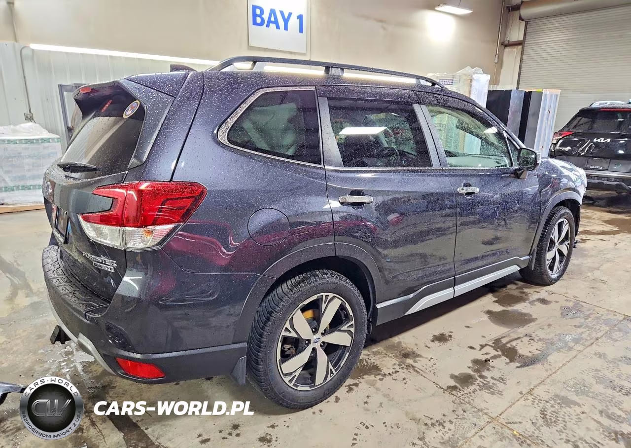 2019 Subaru Forester Touring VIN:JF2SKAWC6KH419051 - 3