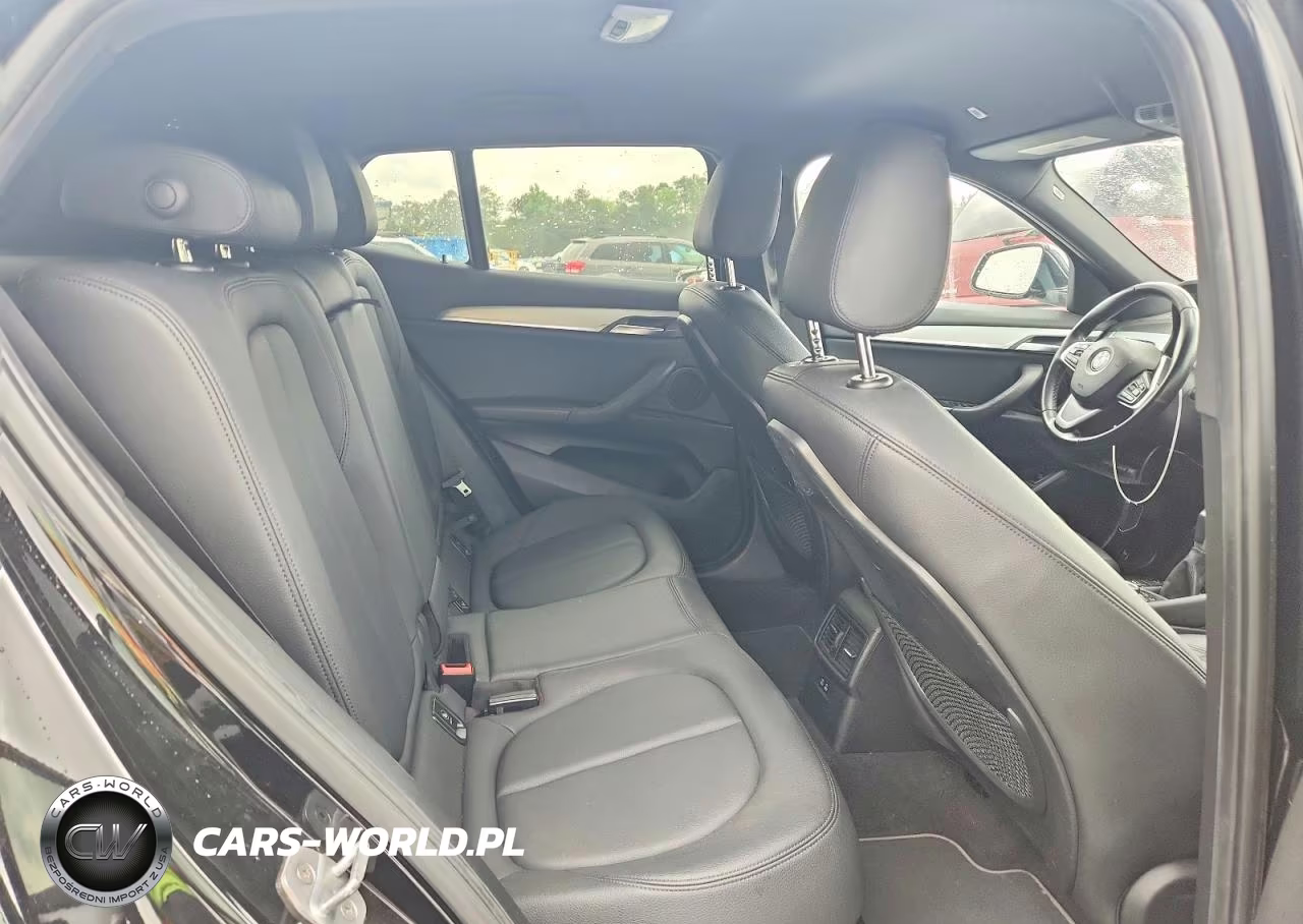 2018 BMW X2 xDrive28I VIN:WBXYJ5C39JEF79129 - 11