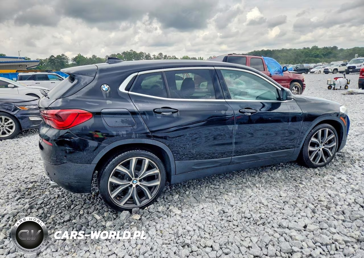 2018 BMW X2 xDrive28I VIN:WBXYJ5C39JEF79129 - 3