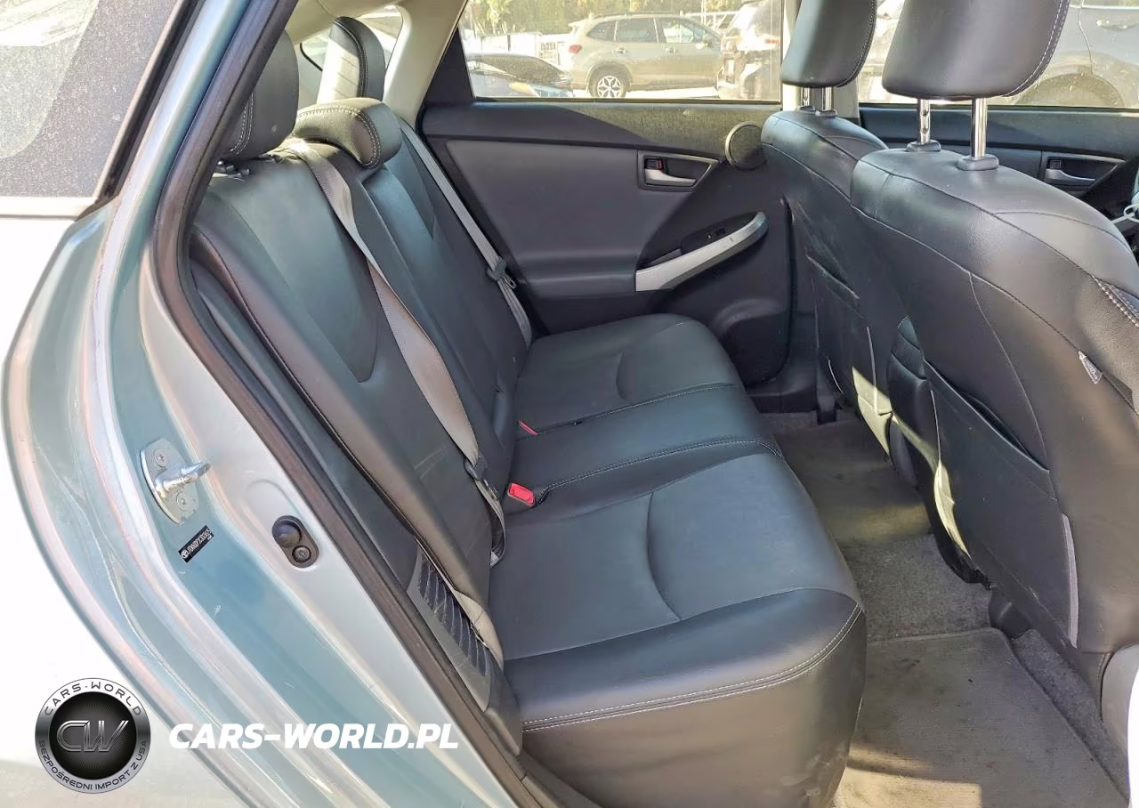 2012 Toyota Prius Plug-In Hybrid Advanced VIN:JTDKN3DP2C3023625 - 10