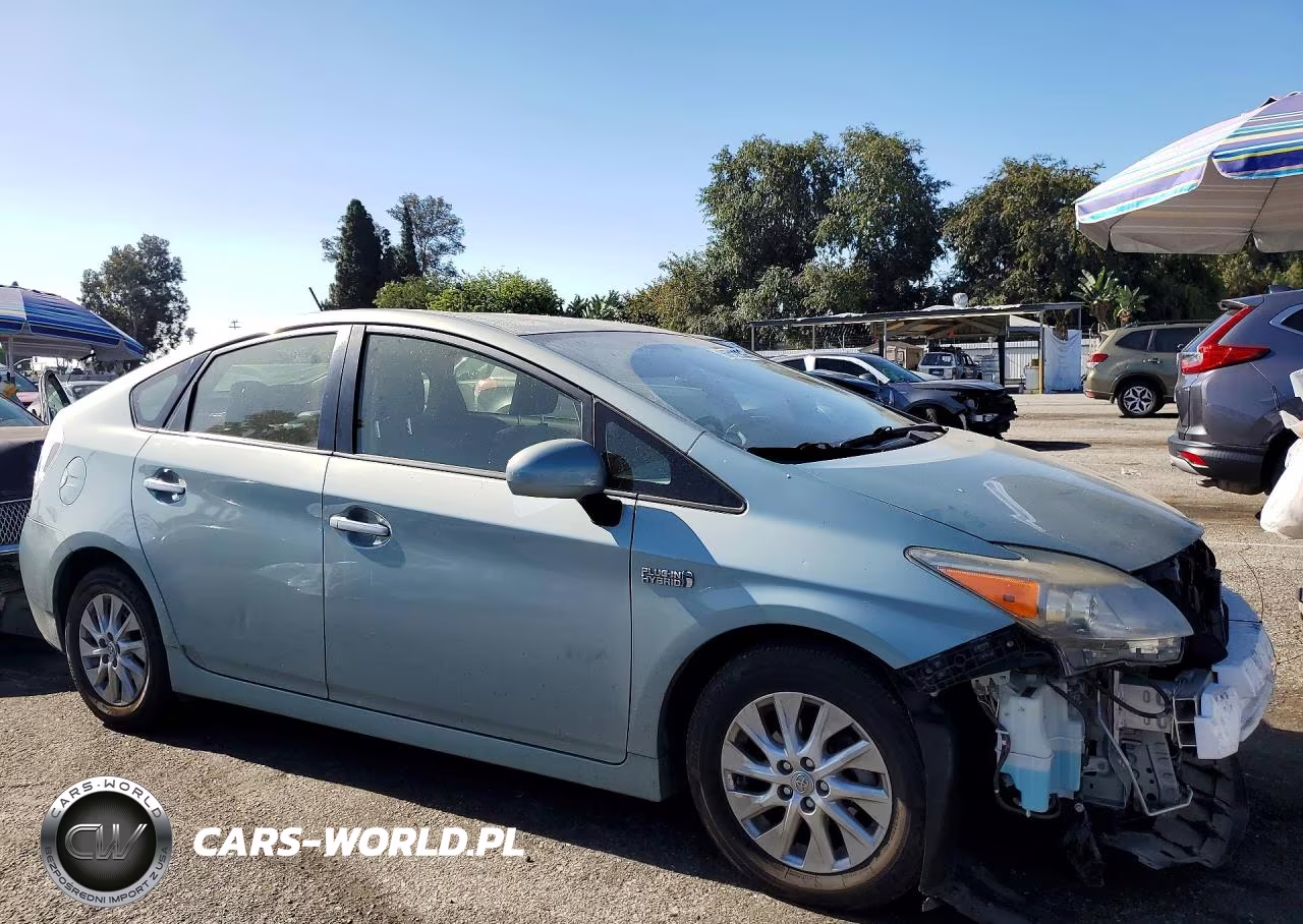 2012 Toyota Prius Plug-In Hybrid Advanced VIN:JTDKN3DP2C3023625 - 4