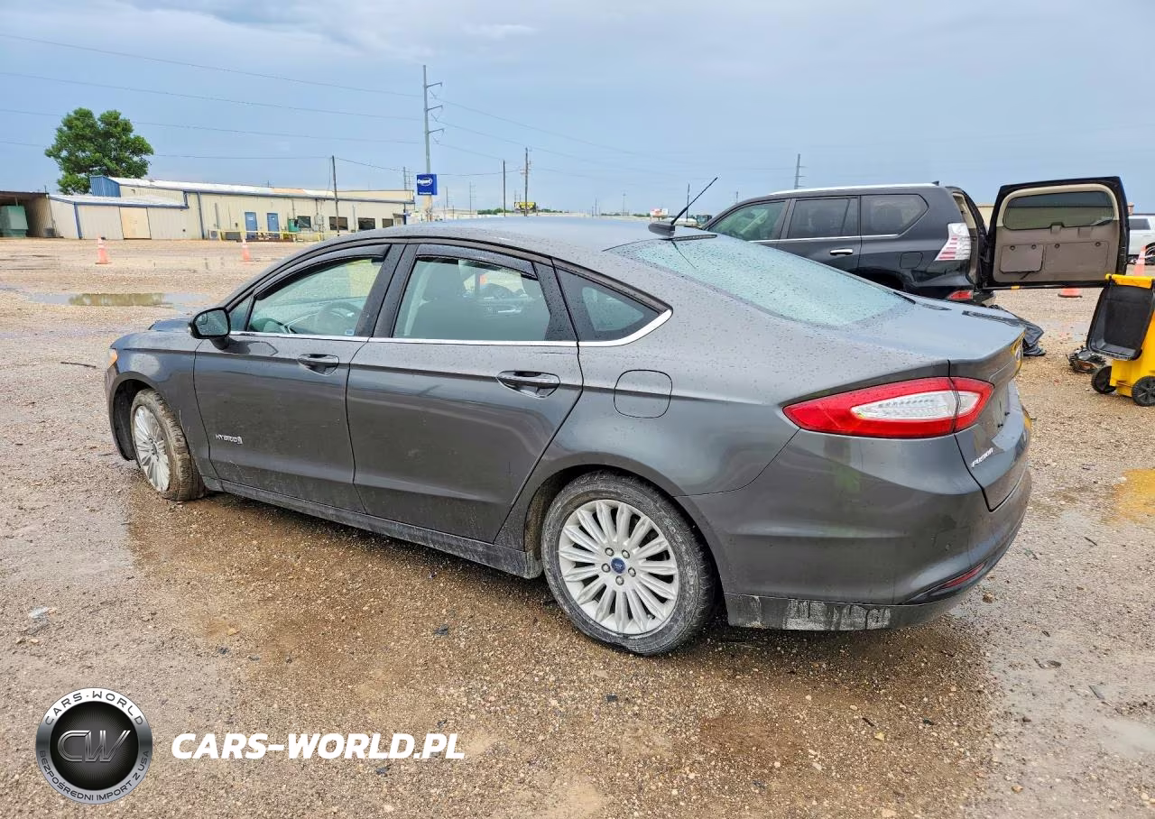 2015 Ford Fusion Se Hybrid VIN:3FA6P0LU0FR245349 - 2