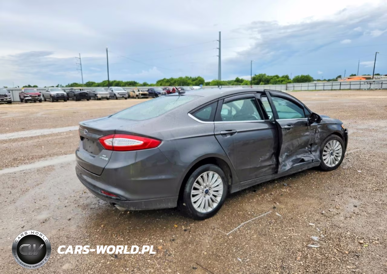 2015 Ford Fusion Se Hybrid VIN:3FA6P0LU0FR245349 - 3